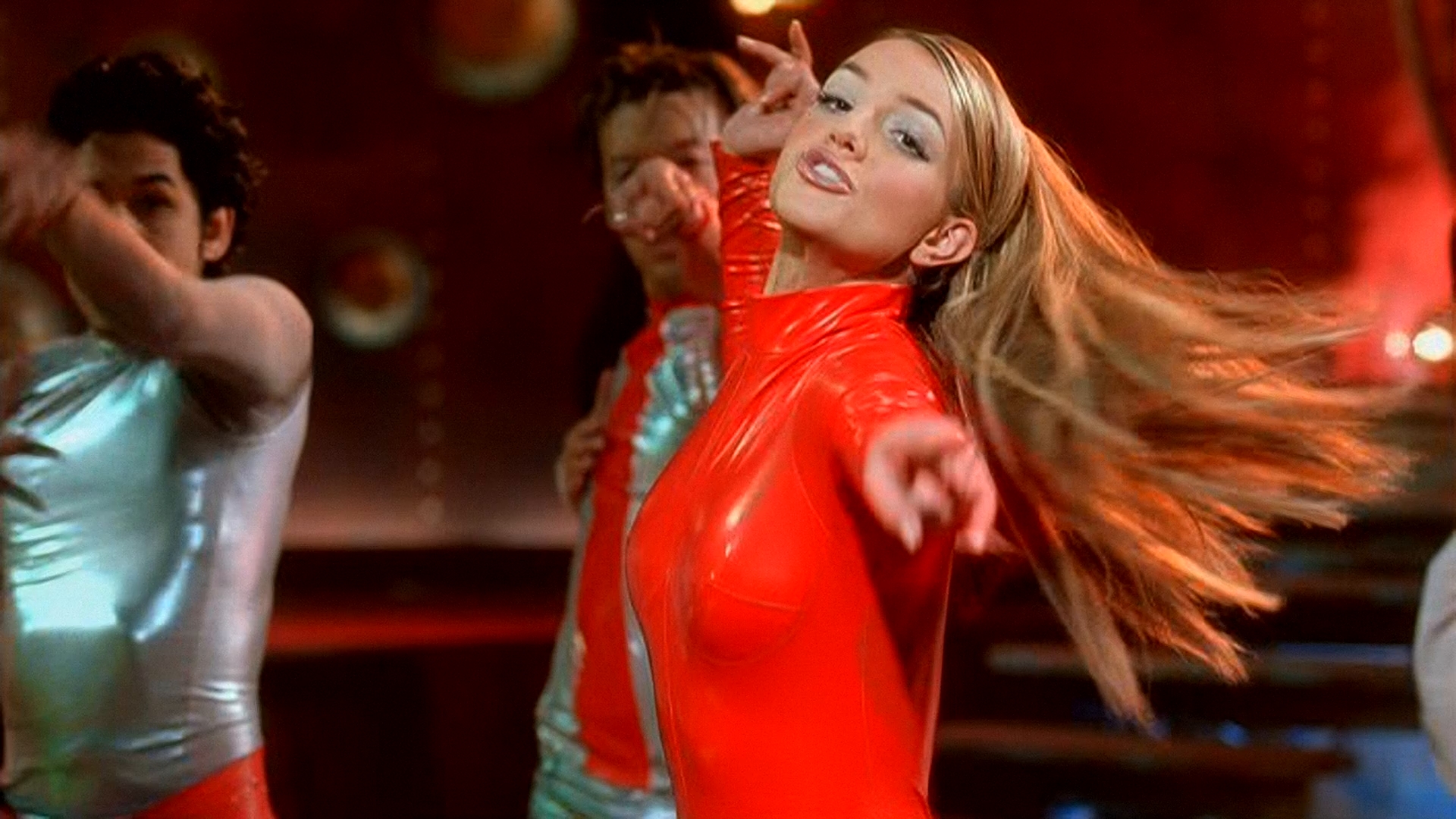 Britney Spears - Oops I Did It Again (Upscaled Remaster)_shot_000